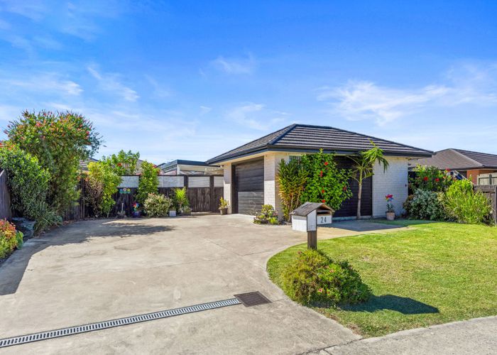  at 24 Leet Crescent, Papamoa Beach, Papamoa