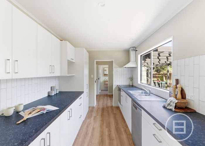  at 11 Moyna Avenue, Dallington, Christchurch