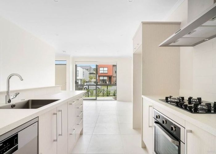  at 60 Matairangi Avenue, Totara Heights, Manukau City, Auckland