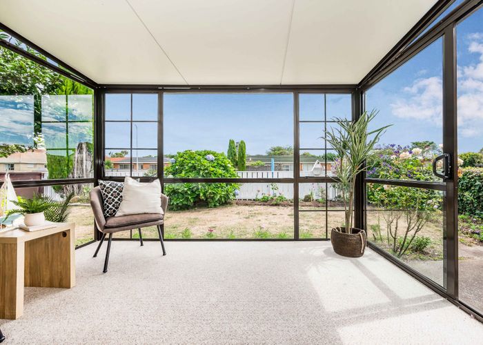  at 2/100 HILLCREST Road, RAUMATI BEACH, PARAPARAUMU
