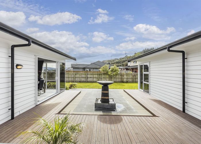  at 36 Banks Boulevard, Whitby, Porirua