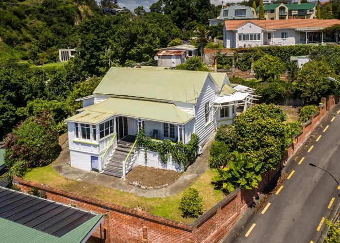 For sale 13 Milton Terrace, Hospital Hill, Napier, Hawke's Bay