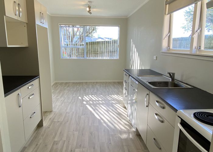  at 1/104 Lauderdale Road, Birkdale, North Shore City, Auckland