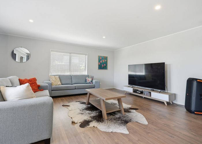  at 120 Hutchinsons Road, Bucklands Beach, Manukau City, Auckland