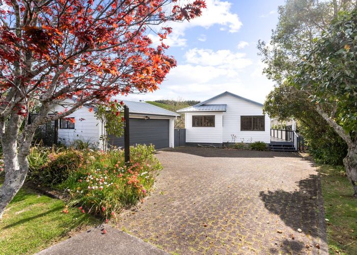  at 135 Everitt Crescent, Whangamata, Thames-Coromandel, Waikato