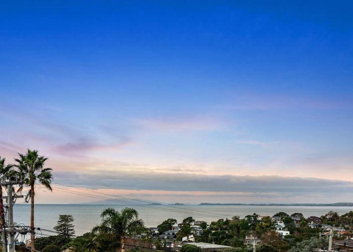  at 2/36 Park Rise, Campbells Bay, North Shore City, Auckland