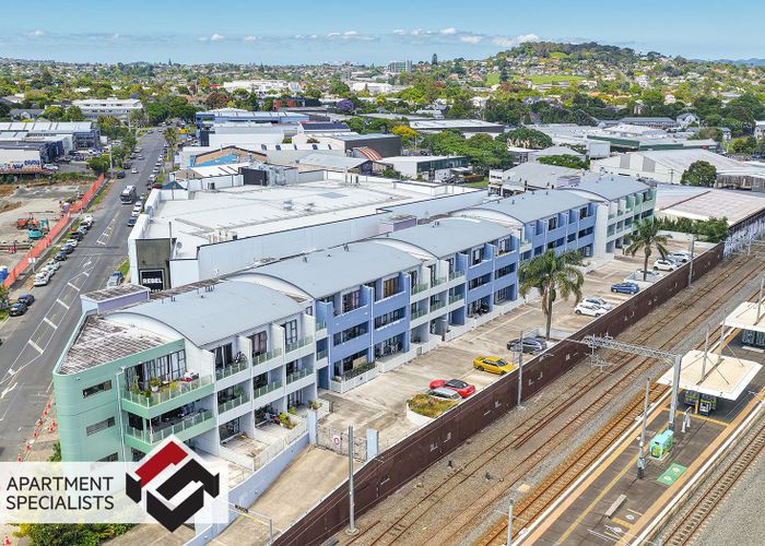  at 3 Morningside Drive, Morningside, Auckland City, Auckland