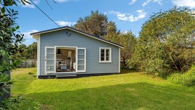  at 6 Kapiti Lane, Otaki Beach, Otaki