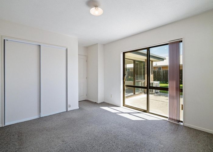 For rent 14 Wrights Road, Addington, Christchurch City, Canterbury