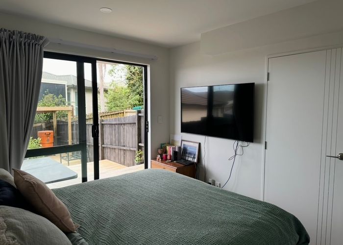  at 15 Oki Place, Glenfield, North Shore City, Auckland