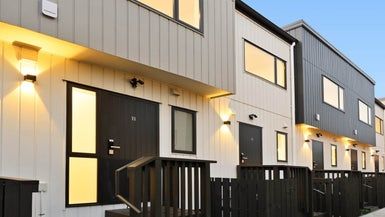  at 11/27 Britton Avenue, Mount Roskill, Auckland