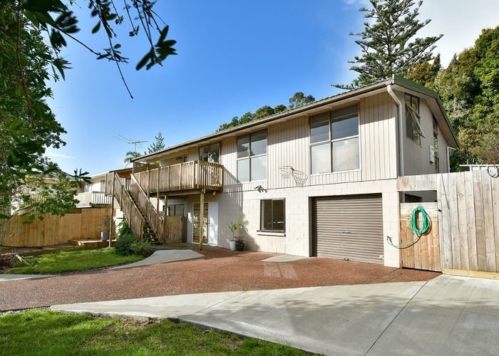  at 22 Awaruku Road, Torbay, Auckland