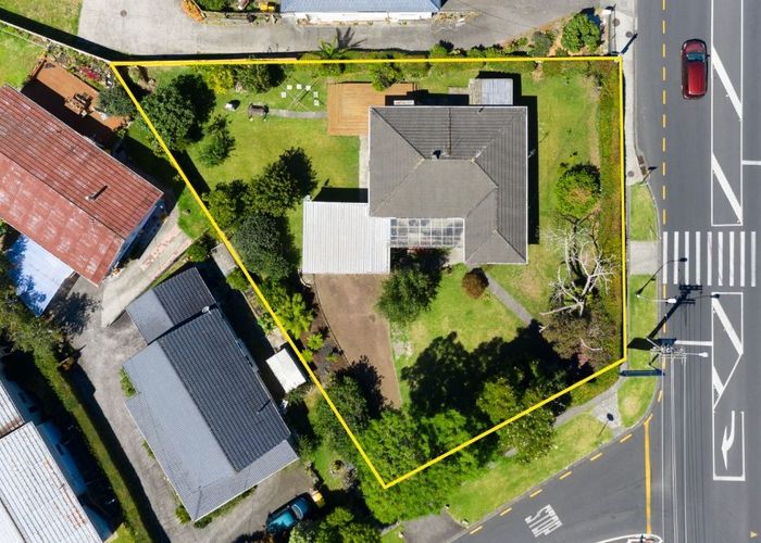  at 11 Te Atatu Road, Te Atatu South, Auckland