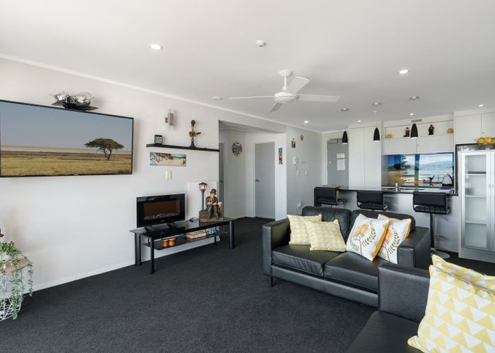  at 300/23 Maunganui Road, Mount Maunganui