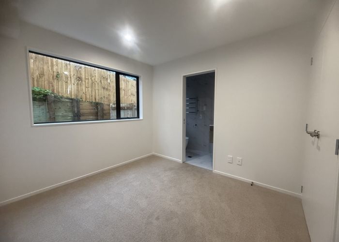  at 5/25 Hutchinson Avenue, New Lynn, Waitakere City, Auckland