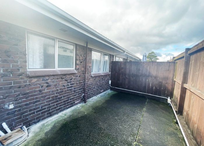  at 2/6 Marr Road, Manurewa, Manukau City, Auckland