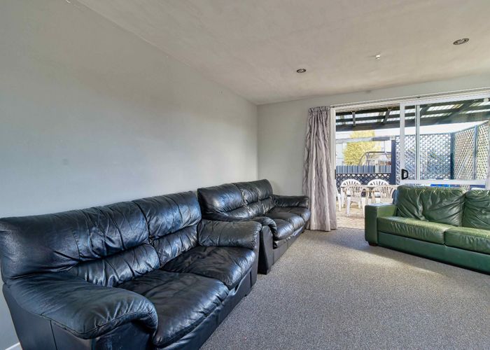  at 1005A Hood Street, Mayfair, Hastings