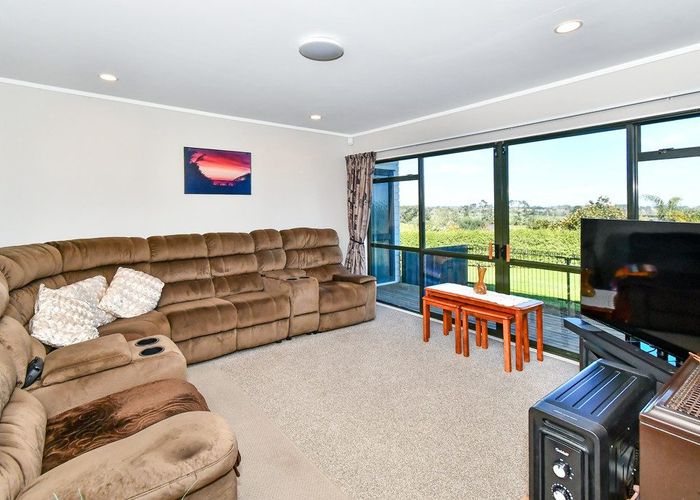  at 6 Martingale Drive, Kingseat, Franklin, Auckland