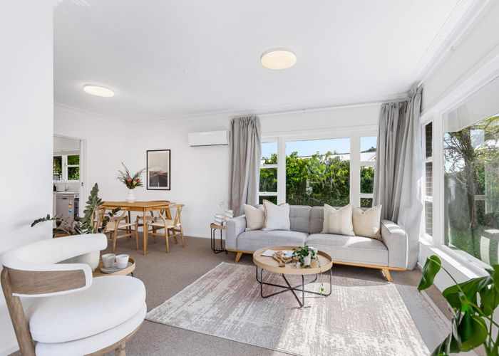  at 6 Redlands Grove, Swanson, Waitakere City, Auckland