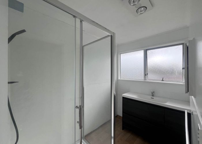  at 48 Hartley Terrace, Massey, Waitakere City, Auckland