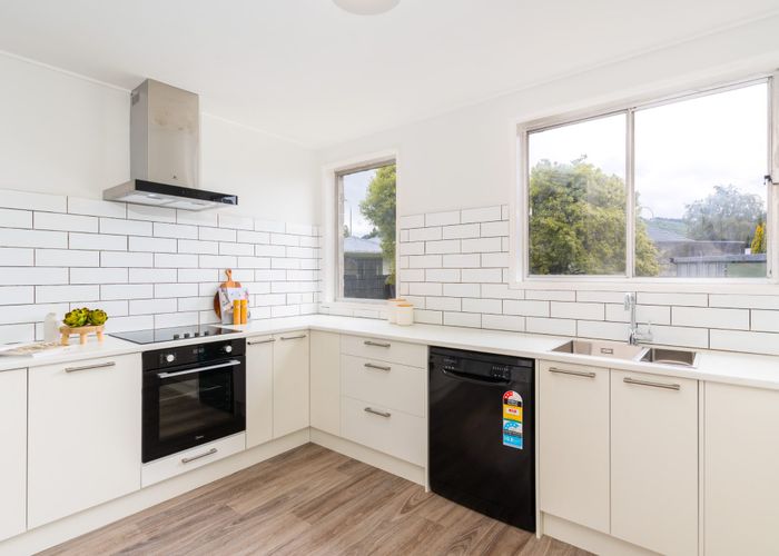  at 5A Sequoia Place, Maoribank, Upper Hutt