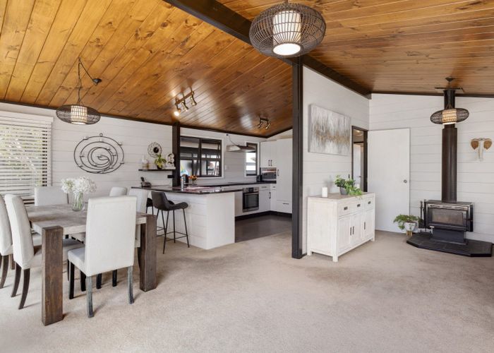  at 32 Karewa Parade, Papamoa, Tauranga, Bay Of Plenty