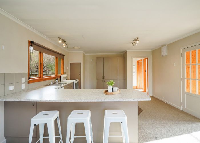  at 8 Mahuri Road, Otatara