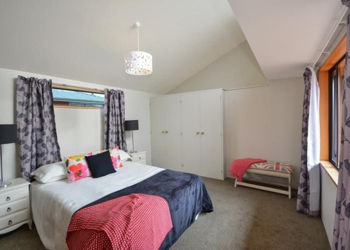  at 54 Kinmont Crescent, Kinmont Park, Dunedin, Otago