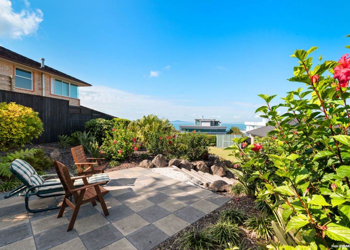  at 11 Beauvoir Avenue, Matakatia, Whangaparaoa