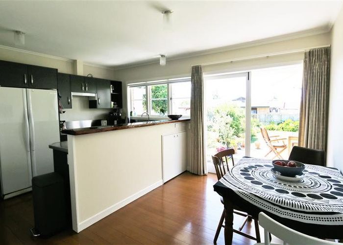  at 2/69a Symond Street, Royal Oak, Auckland City, Auckland
