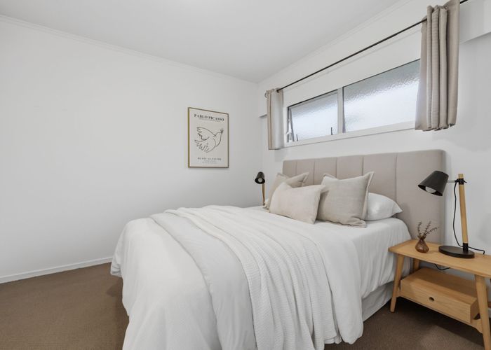  at 15/83 Lake Road, Belmont, North Shore City, Auckland