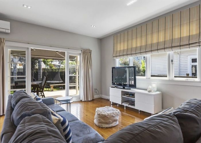  at 100 Grey Street, Onehunga, Auckland