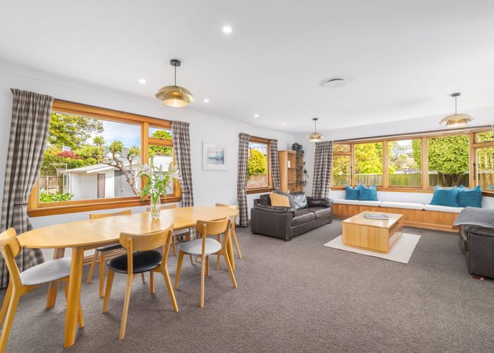 at 4 Bannister Place, Fendalton, Christchurch City, Canterbury