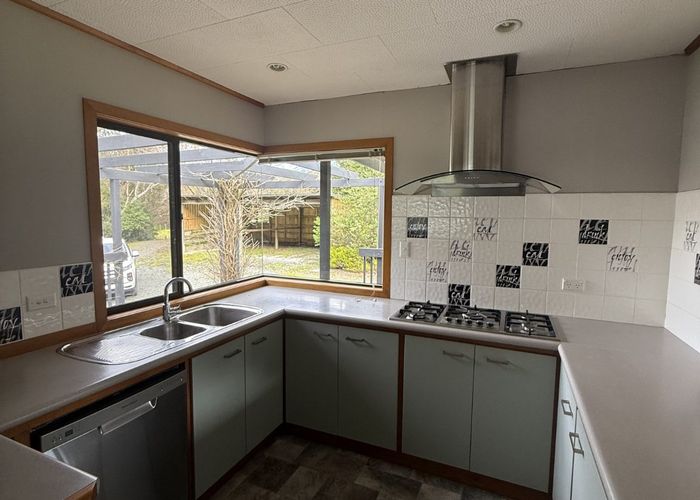  at 2 Garfield Road, Helensville, Rodney, Auckland