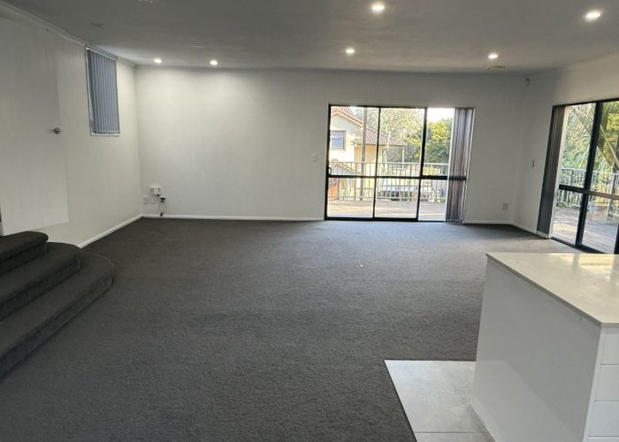  at 54 The Enclave, Totara Heights, Manukau City, Auckland