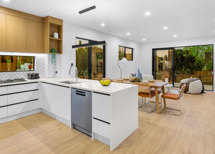  at 7 Weetman Drive, Browns Bay, North Shore City, Auckland