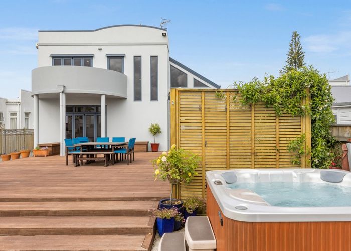  at 34 The Esplanade, Westshore, Napier