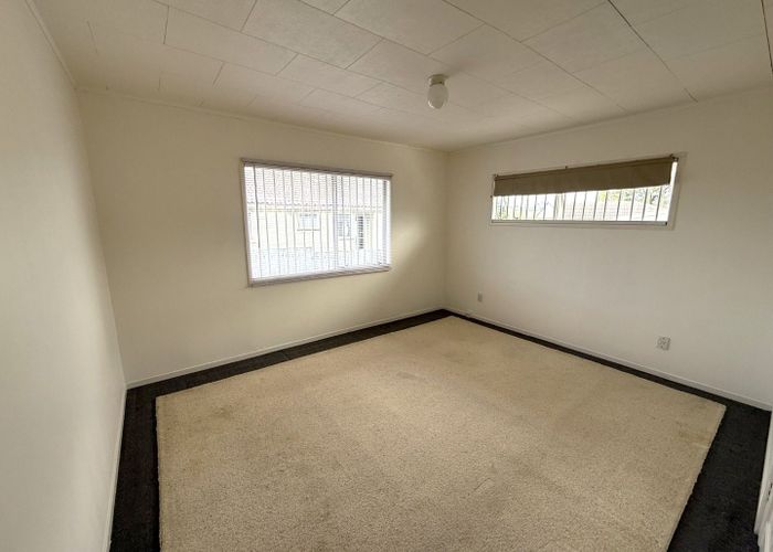  at 190 Universal Drive, Henderson, Waitakere City, Auckland