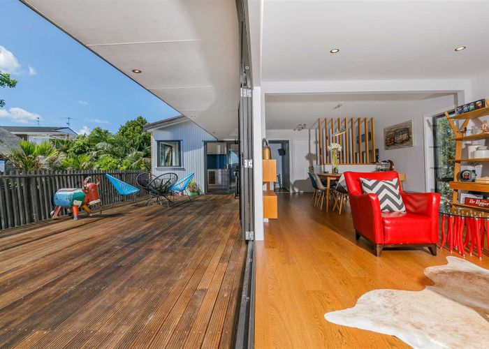  at 2/40 Vale Road, St Heliers, Auckland