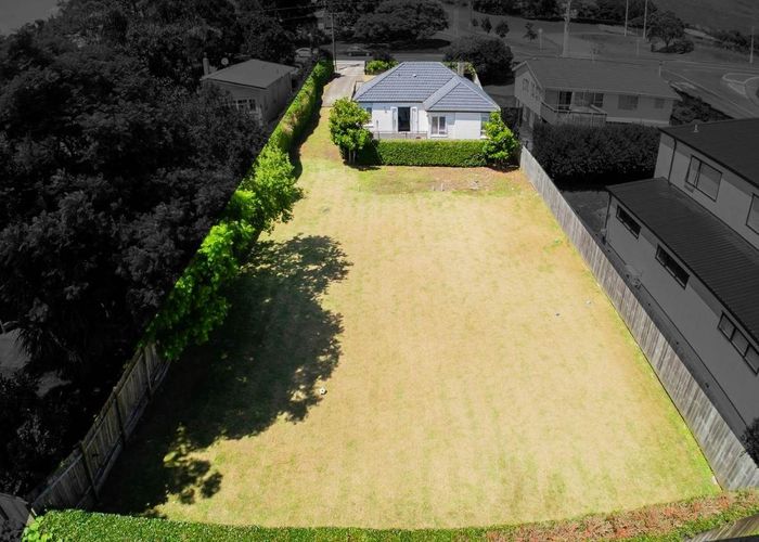  at 16 Taylor Road, Mangere Bridge, Manukau City, Auckland