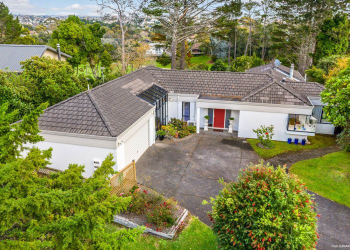  at 15 Isherwood Place, Saint Johns, Auckland