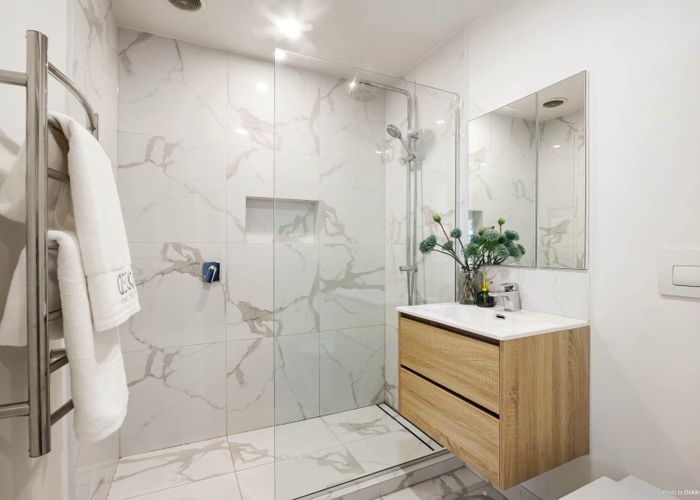  at 43  Kamara Road, Glen Eden, Waitakere City, Auckland
