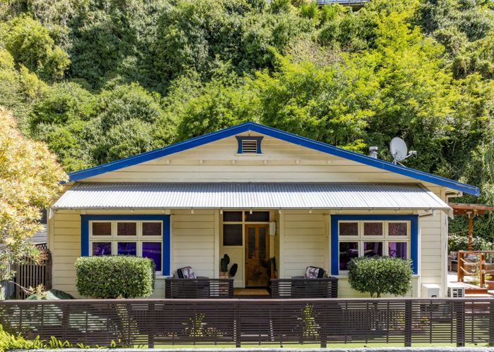  at 124 Shakespeare Road, Bluff Hill, Napier, Hawke's Bay