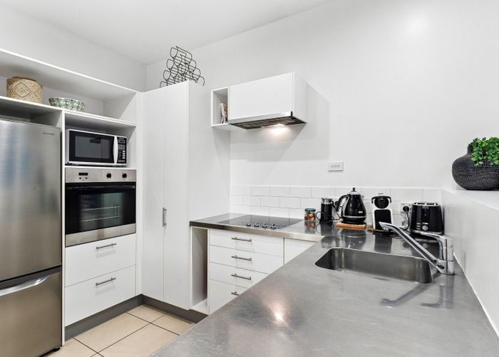  at 96 Fisher-Point Drive, Freemans Bay, Auckland City, Auckland