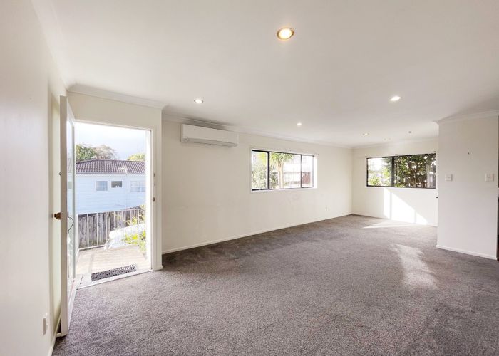  at 2/9 Danube Lane, Glen Eden, Waitakere City, Auckland