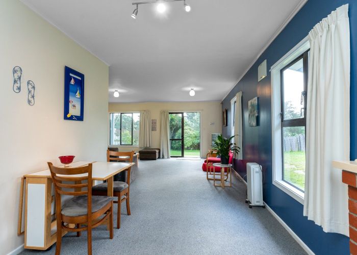  at 54 Dixie Street, Te Horo Beach