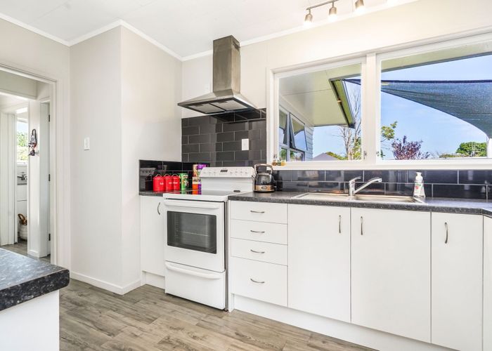  at 11 Marion Place, Deanwell, Hamilton, Waikato