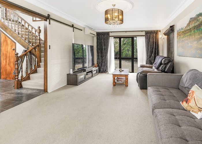  at 25 Harrowfield Drive, Harrowfield, Hamilton
