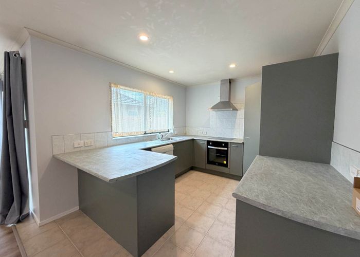  at 4 Marlon Lane, East Tamaki, Auckland