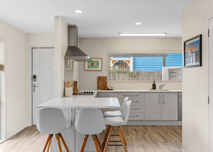  at 1/220 Salisbury Street, City Centre, Christchurch City, Canterbury